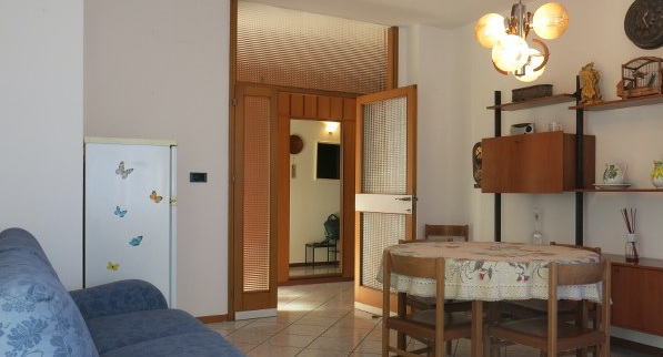 stanza singola con balcone privato - Foto 4