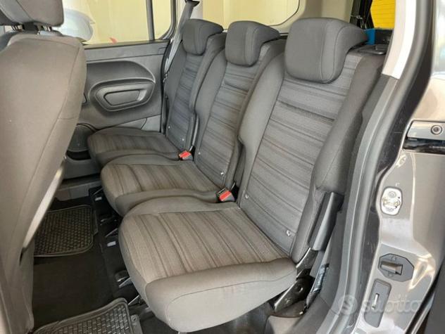 Opel Combo TRASPORTO DISABILI PIANALE RIBASSATO - Foto 9