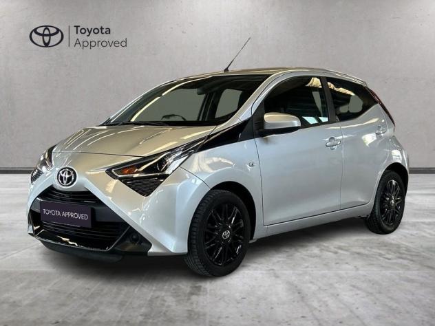 Toyota Aygo 1.0 VVT-i x-play MMT+ CERCHI IN LEGA