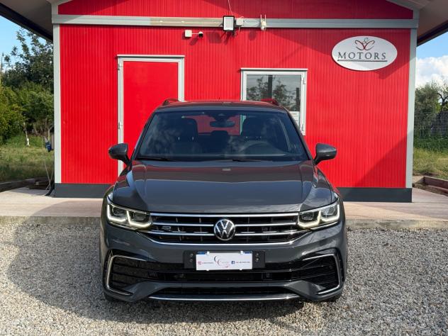 Volkswagen Tiguan R-Line 2.0 TDI 150 CV DSG - Foto 3