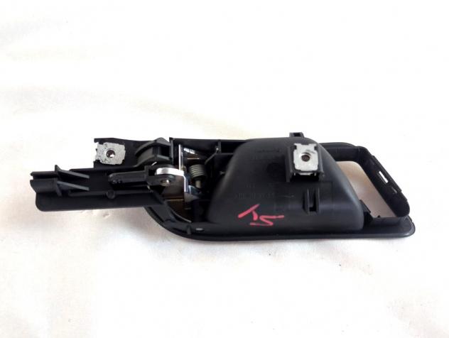 1K1837113HUTF MANIGLIA INTERNA PORTA ANTERIORE SINISTRA VOLKSWAGEN GOLF 6 SW 1.6 D 77KW AUT 5P (2012) RICAMBIO USATO - Foto 4