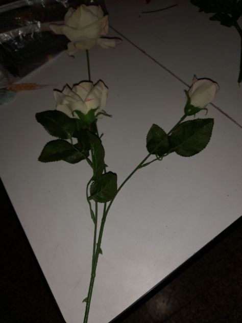 N.8 MAZZI DI FIORI SINTETICI VARI TIPI - Foto 8