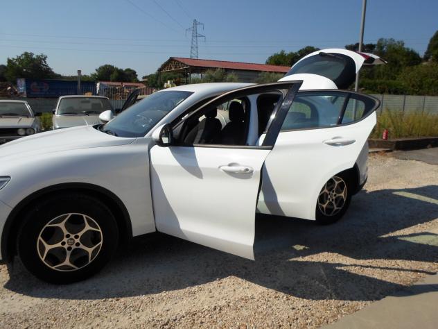 Alfa Romeo Stelvio 2.2 Turbodiesel 190 CV AT8 Q4 Super Business - Foto 9