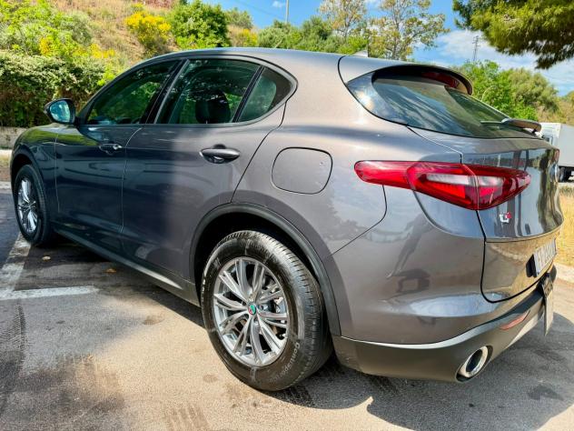 Alfa Romeo Stelvio 2.2 Turbodiesel 210 CV AT8 Q4 Executive - Foto 6