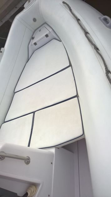 Gommone Predator 5,70 anno 2014 con motore 4t Suzuki 40 Ari - Foto 9