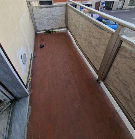 V000907 - CERMENATE centro vendiamo QUADRILOCALE con solaio - Foto 8
