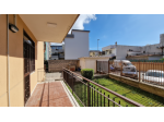 APPARTAMENTO CON AMPIO TERRAZZO A LIVELLO - PARCO PRIVATO - MONDRAGONE - v3307