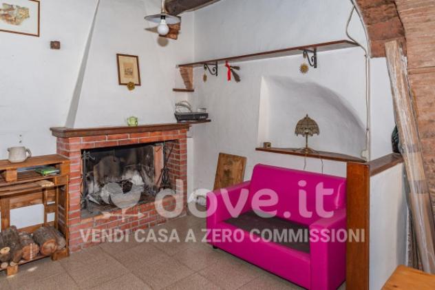Rustico / Casale di 300 m² con più di 5 locali e posto auto in vendita a Casole d'Elsa - Foto 12
