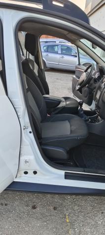 Dacia Duster 1.5 dCi 110CV Start&Stop 4x2 Serie Lim.Urban Explorer - Foto 7