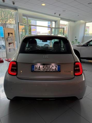 FIAT - 500 E - 500 Icon Berlina - Foto 5