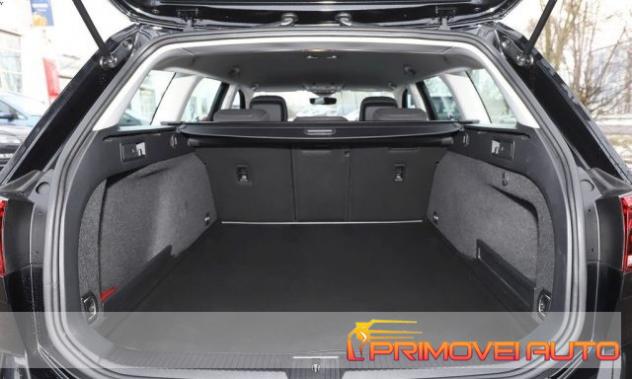 VOLKSWAGEN Passat Variant 1.5 TSI ACT Business rif. 20727565 - Foto 8