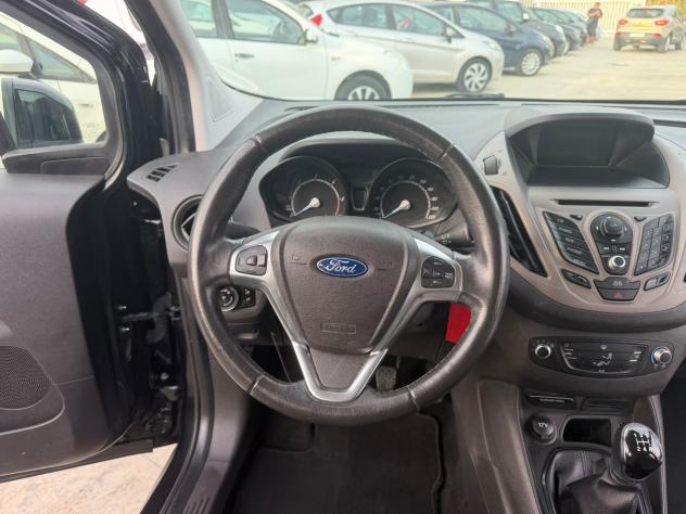 Ford Tourneo Courier 1.5 TDCI 75 CV Titanium - Foto 8