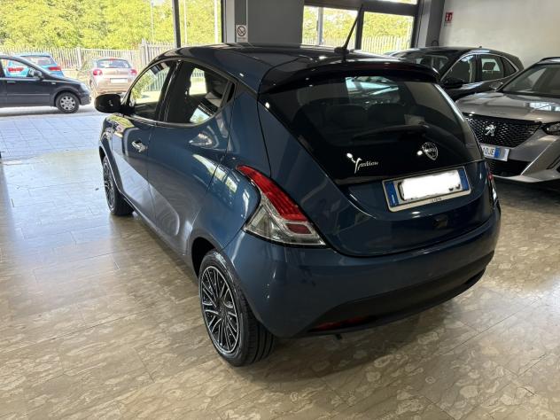 Lancia Ypsilon 1.0 FireFly 5 porte S&S Hybrid Gold - Foto 4