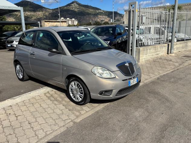Lancia Ypsilon 1.2 Argento - Foto 4