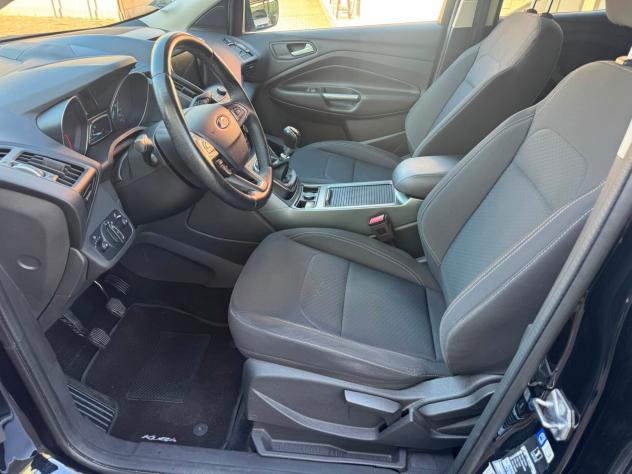 Ford Kuga 1.5 TDCI 120 CV S&S 2WD Titanium - Foto 9