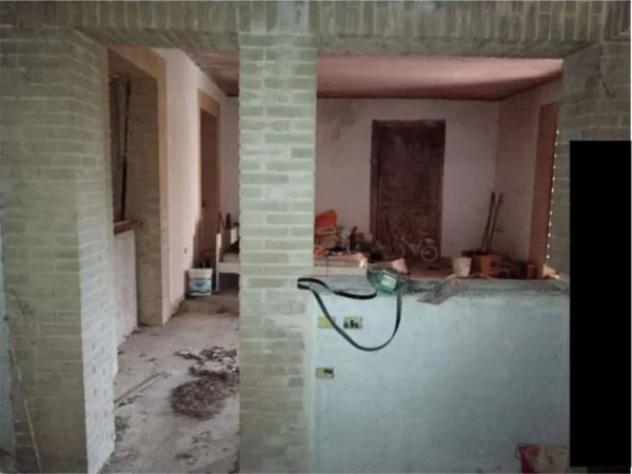 Immobile in asta di 290 m² con più di 5 locali in vendita a Pergola - Foto 6