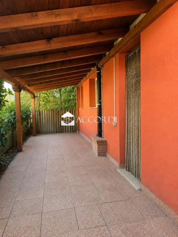 BIFAMILIARE di 7 vani e di 170 mq (TORREGLIA) rif. DS26