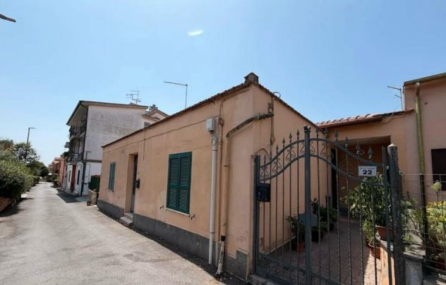 FORMELLO AMPIO QUADRILOCALE CON TERRAZZO. - Foto 3