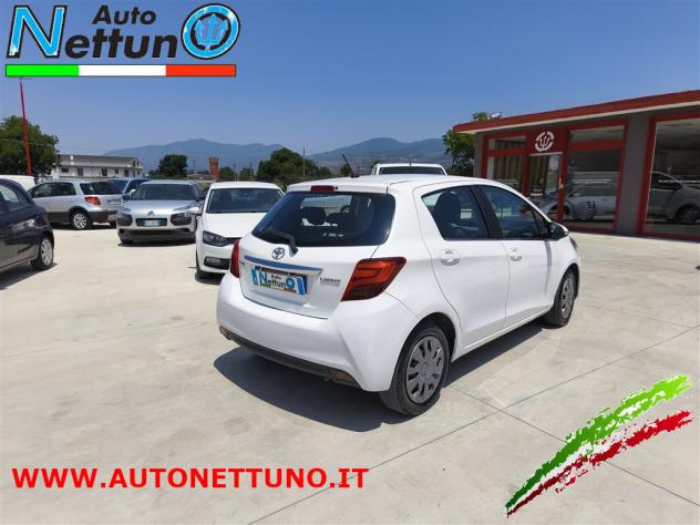 Toyota Yaris 1.0 5 porte Lounge - Foto 5