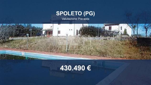 Immobile in asta di 350000 m² con più di 5 locali in vendita a Spoleto