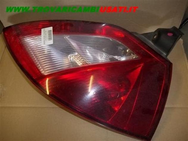 FANALE POST.D. RENAULT MEGANE 4p 999-U12205 Parti elettriche  Fanaleria  Fanali  Fanale post. dx. RENAULT - MEGANE 3p / 5p - 01-02-2006 - 01-01-2009,