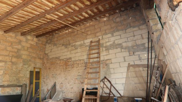 Scicli, sassi a vista in contrada Calamarieri - Foto 10
