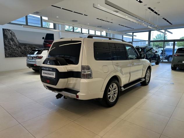 Mitsubishi Pajero 3.2 DI-D INSTYLE LWB AUT (140KW) - Foto 5