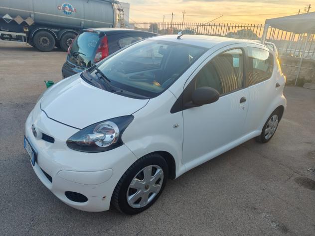 Toyota Aygo 1.0 5 porte Sol Connect - Foto 3