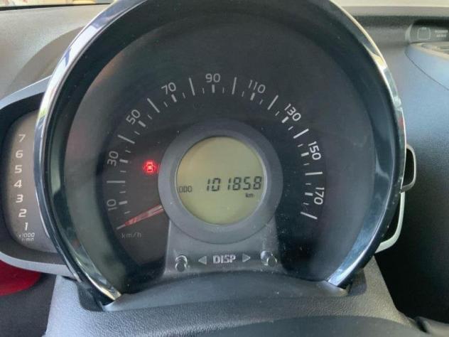 Toyota Aygo 2ª serie 1.0 VVT-i 69 CV 5 porte x-play - Foto 10
