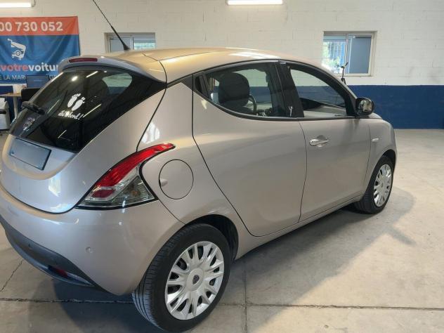 Lancia Ypsilon 1.2 69 CV 5 porte S&S Silver - Foto 7