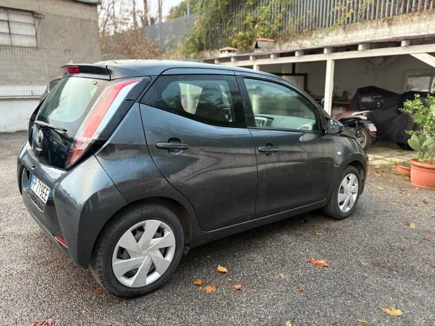 Toyota Aygo 1.0 VVT-i 69 CV 5 porte x-cool TSS - Foto 4