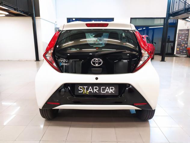 Toyota Aygo Connect 1.0 VVT-i 72 CV 5 porte x-cool MMT - Foto 6