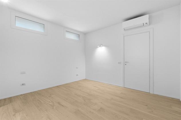 UFFICIO STILE LOFT NUOVO CON 250 MQ DI GIARDINO - Foto 13