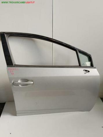 PORTA ANT.D. ARGENTO (1 BULLINO) 999-U1308085 Carrozzeria  Lamierati esterni  Porte  Porta ant. dx. TOYOTA - AVENSIS - 01-01-2009 - 01-12-2015