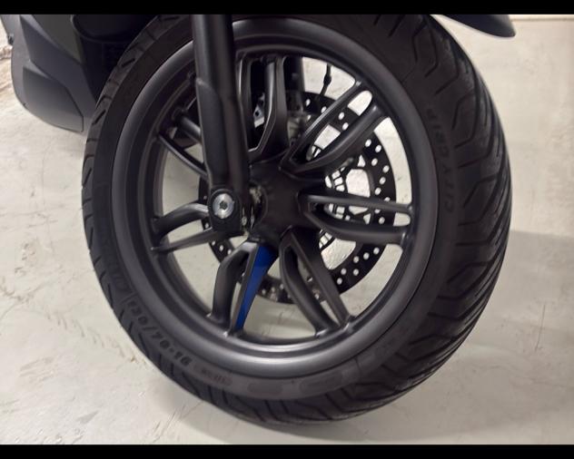 Piaggio Beverly 400 hpe abs-asr my21 - Foto 10