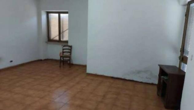 Immobile in asta di 235 m² con più di 5 locali in vendita a Aprilia - Foto 7