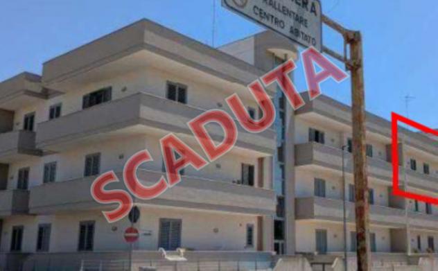 Immobile in asta di 101 m², box auto in vendita a Calimera