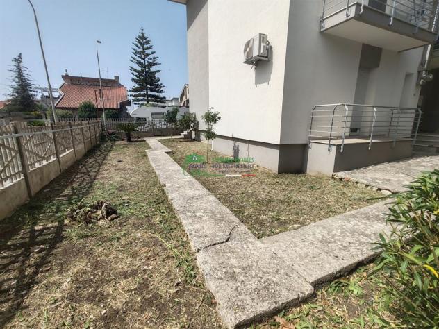 APPARTAMENTO CON GIARDINO - Foto 5