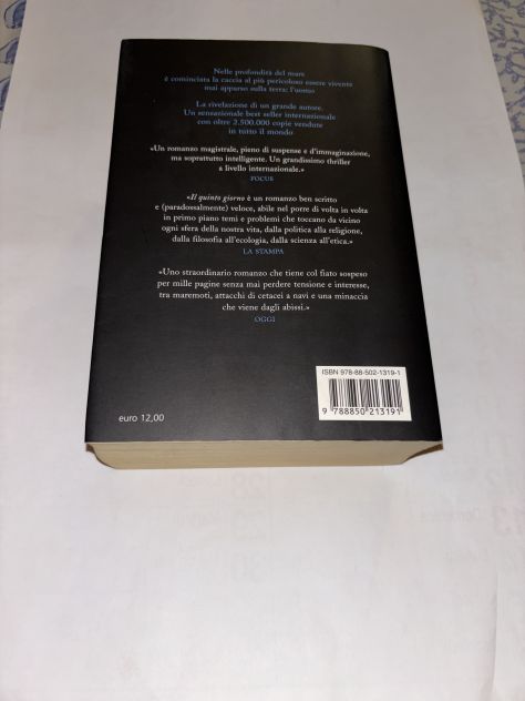 LIBRO BEST SELLER ROMANZO THRILLER IL QUINTO GIORNO DI FRANK SCHÄTZING,ANNO 2009 - Foto 10
