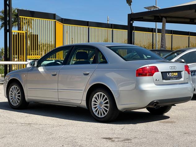 AUDI A4 2.0 130 cv - Foto 5