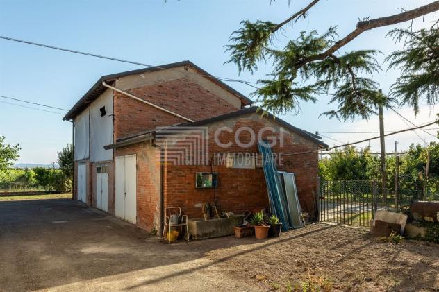 Ampia Porzione di Casa con Giardino e Servizi - Foto 7
