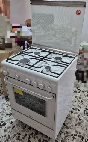 Cucina a gas Smeg con forno - Foto 3