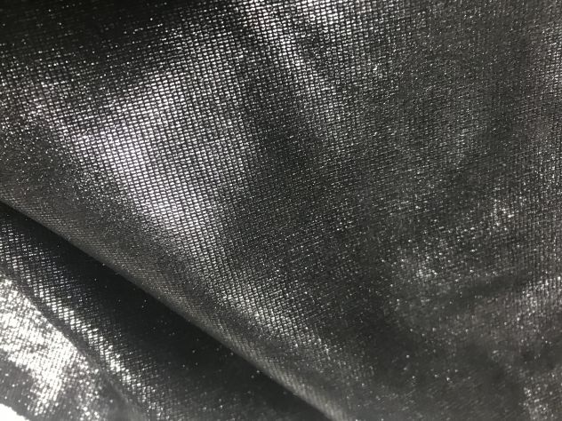 Pelle nera serigrafata argento per artigianato - Foto 4