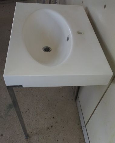 Lavandino Autoportante su Gambe in Acciaio  con 2 gambe - Foto 2