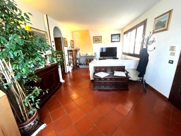 VILLINO di 6 vani e di 230 mq (CARMIGNANO) rif. L1388_2 - Foto 7