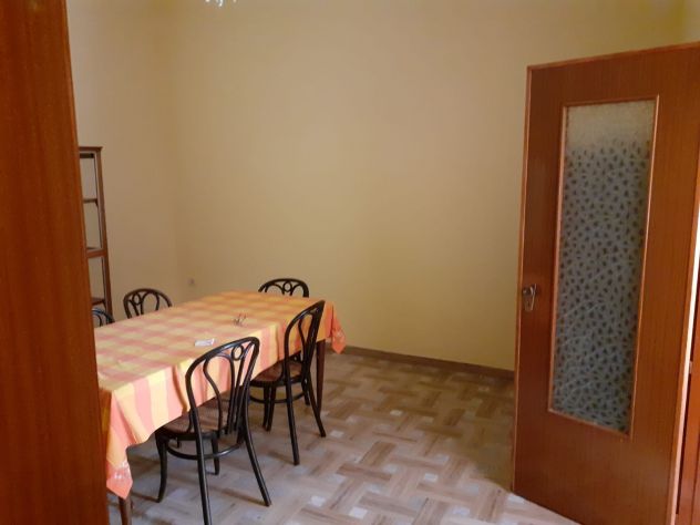 VENDESI CASA INDIPENDENTE DI 100 MQ CON GARAGE - Foto 8