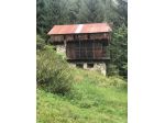 Fabbricato rurale immerso nel verde dolomitico