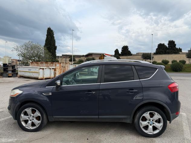 Ford Kuga 2.0 TDCi 163 CV 4WD Powersh. Individual DPF - Foto 2