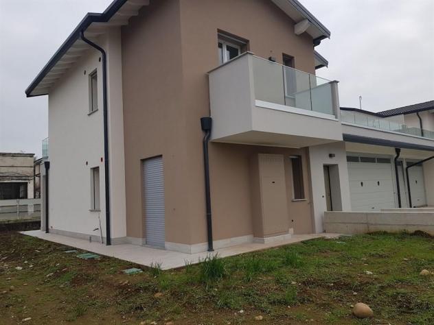 APPARTAMENTO IN VILLA QUADRILOCALE CON TERRAZZO - Foto 3