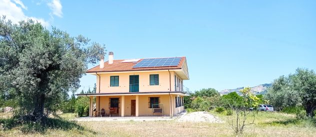 VILLA PANORAMICA CON AMPIO GIARDINO